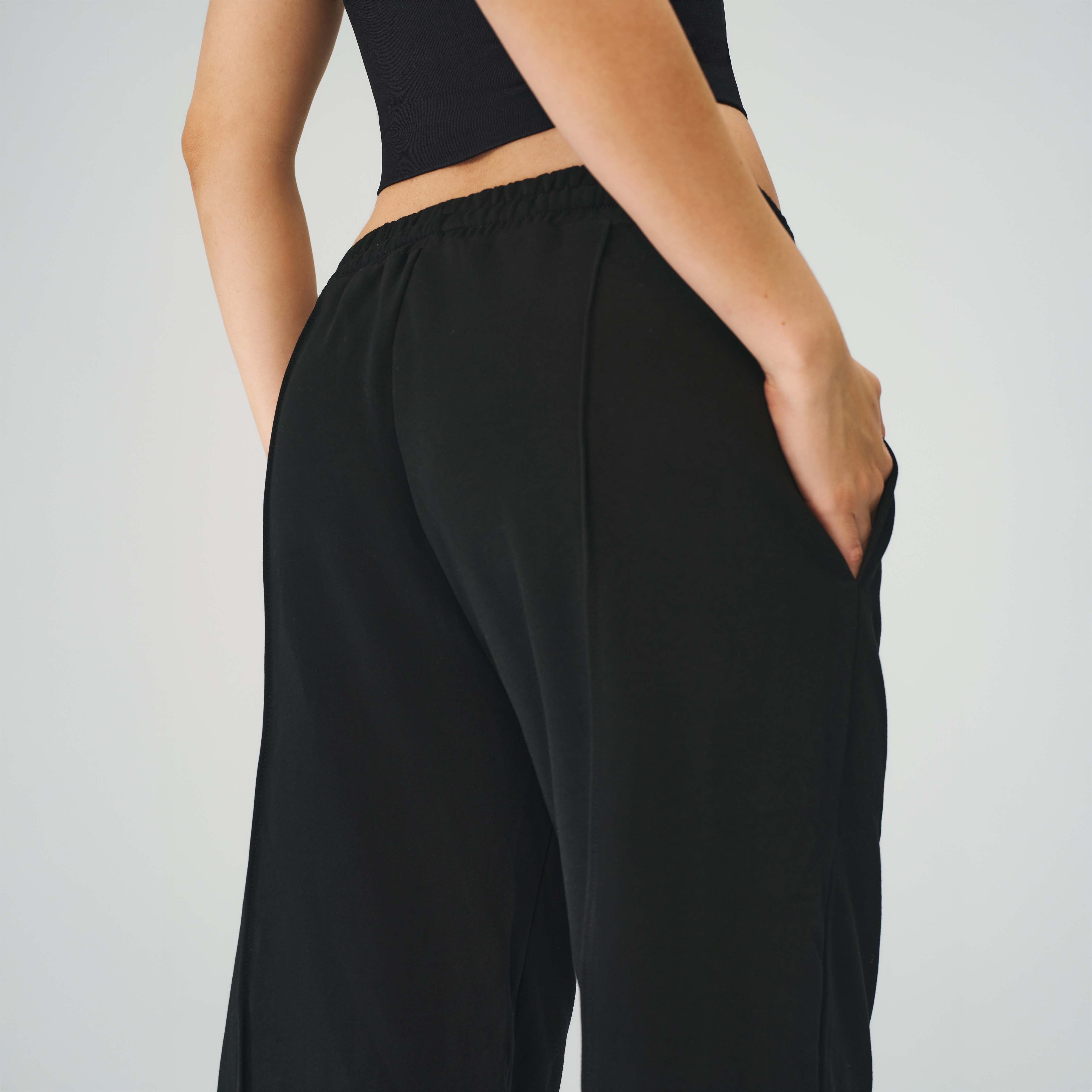 Signature Straight Leg Sweatpants