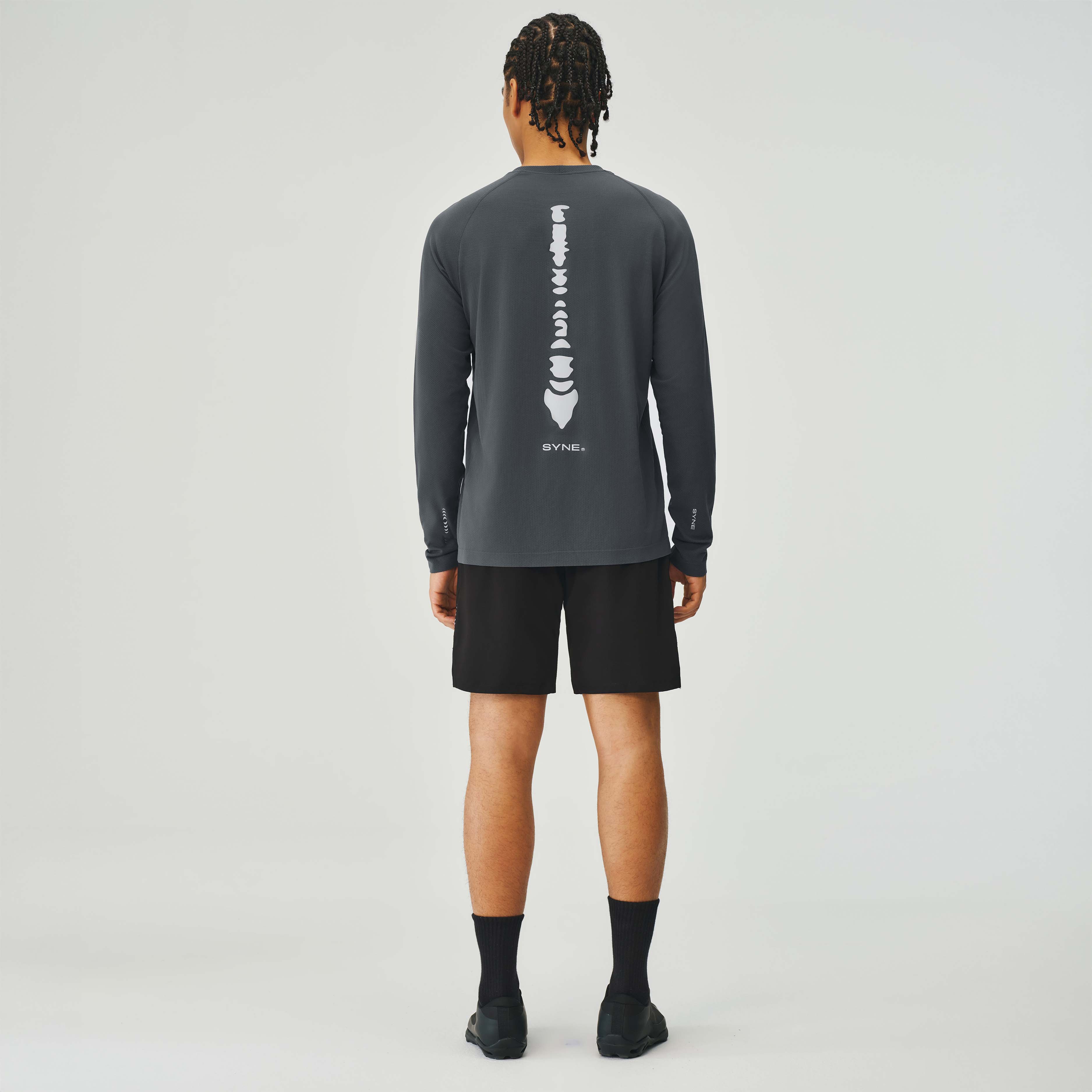 LONG-SLEEVE TEE